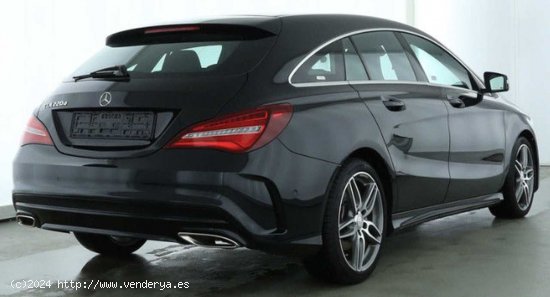 Mercedes CLA Shooting Brake 220 d AMG LINE - Barcelona