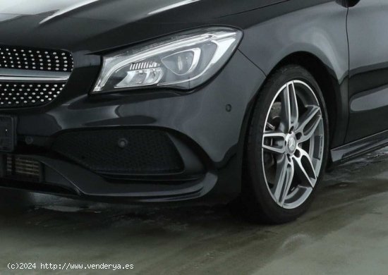 Mercedes CLA Shooting Brake 220 d AMG LINE - Barcelona