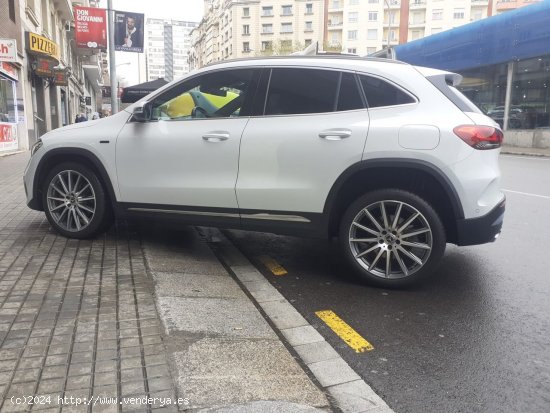 Mercedes GLA 250 e AMG - Barcelona