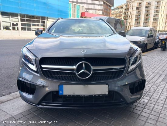 Mercedes GLA 45 AMG 4M - Barcelona