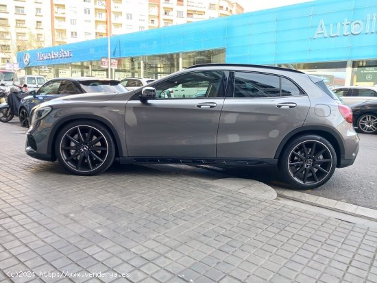 Mercedes GLA 45 AMG 4M - Barcelona