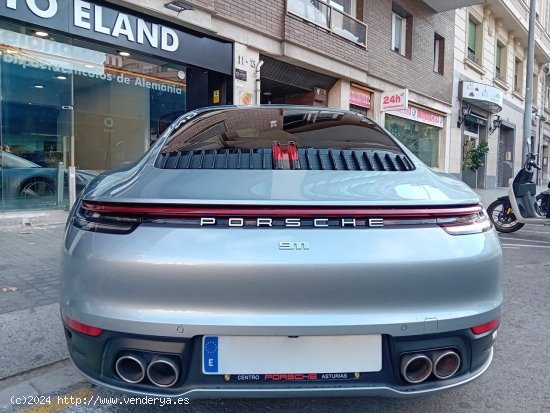 Porsche 911 992 CARRERA S - Barcelona