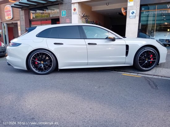 Porsche Panamera GTS SPORT TURISMO - Barcelona