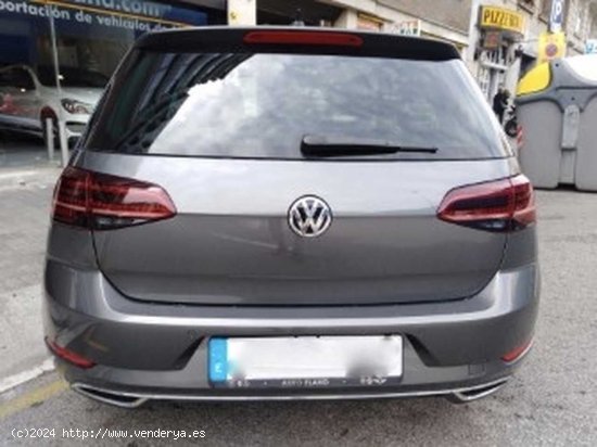 Volkswagen Golf 1.4 TSI R-LINE - Barcelona