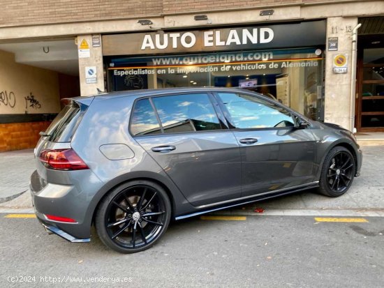 Volkswagen Golf R DYNAUDIO - Barcelona