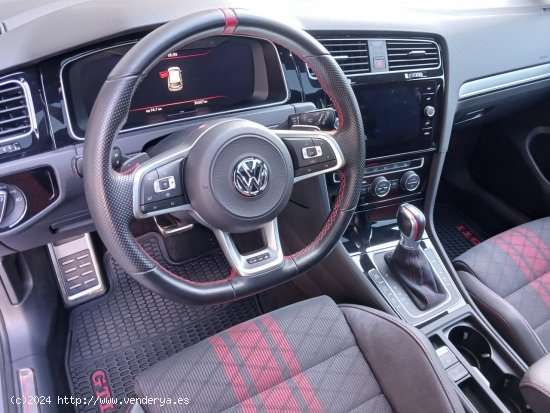 Volkswagen Golf TCR GTI 2.0 TSI DSG - Barcelona