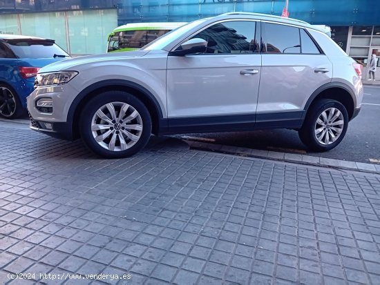 Volkswagen T-Roc 1.5 TSI STYLE - Barcelona