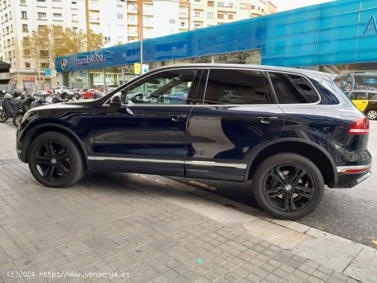 Volkswagen Touareg 3.0 TDI R LINE - Barcelona