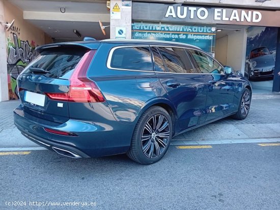 Volvo V60 RECHARGE T6 R-DESIGN AWD - Barcelona