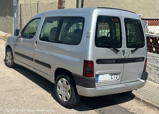 Citroën Berlingo 5 PLAZAS - Arbúcies