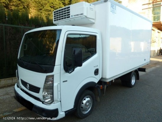 Nissan Cabstar CAJA FRIGORIFICA DE 3,80m.  X  ANCHO 1,82m  X  ALT 1,89m / FRIO THERMO KING V-500MAX.