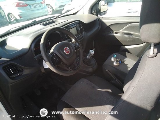 Fiat Doblo 1.3MJET FURGON - Santa Coloma de Gramanet