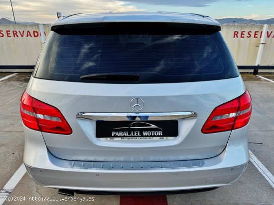 Mercedes Clase B 200 AUTO. con NAVEGADOR, LEVAS... - El Prat de Llobregat