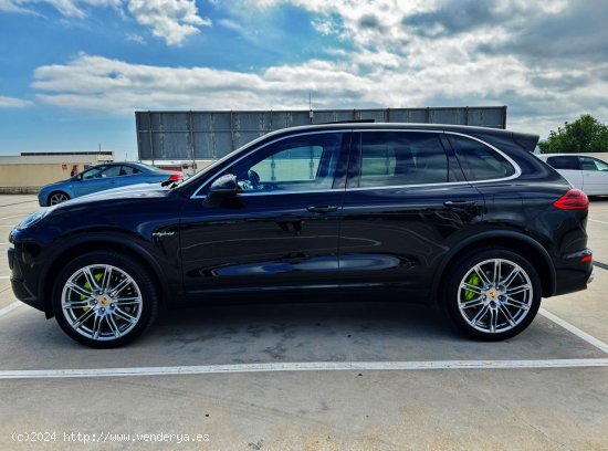 Porsche Cayenne S EHYBRID con TECHO PANORÁMICO, NAVEGADOR... - El Prat de Llobregat