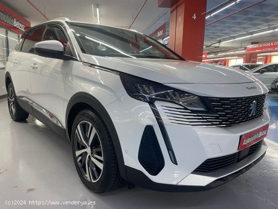 Peugeot 5008 5 AÑOS GARANTÍA - El Prat de Llobregat