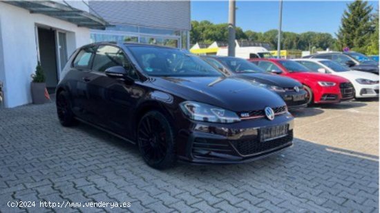 Volkswagen Golf 2.0 TSI GTI Performance - Barcelona