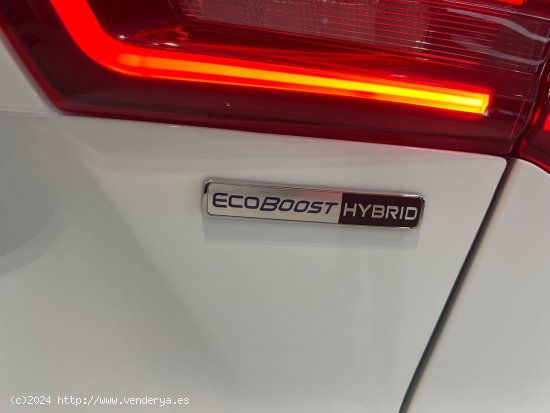 Ford Focus STLine Ecoboost MHEV, Etiqueta ECO - Sant Cugat del Vallès