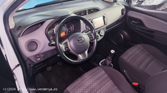 Toyota Yaris 1.3 100 cv - El Prat de Llobregat