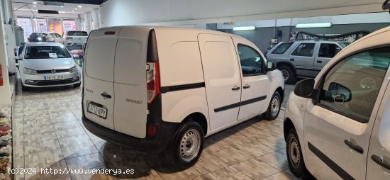 Renault Kangoo 1.5 DCI FURGON 90CV PUERTA LATERAL DERECHA-AIRE ACONDICIONADO - Mataró