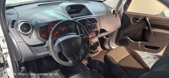 Renault Kangoo 1.5 DCI FURGON 90CV PUERTA LATERAL DERECHA-AIRE ACONDICIONADO - Mataró