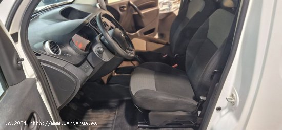 Renault Kangoo 1.5 DCI FURGON 90CV PUERTA LATERAL DERECHA-AIRE ACONDICIONADO - Mataró