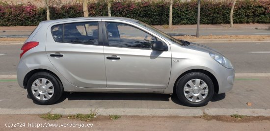 Hyundai i20 1.2 CLASSIC GASOLINA 5P - Barcelona