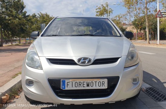 Hyundai i20 1.2 CLASSIC GASOLINA 5P - Barcelona