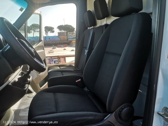 Mercedes Sprinter 516 CDI MEDIO 3.5T MMA3500 FRIGORÍFICO - Barcelona