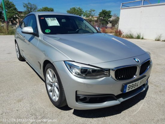 BMW Serie 3 318dA Gran Turismo Nacional Certificado en km y carrocería - Málaga