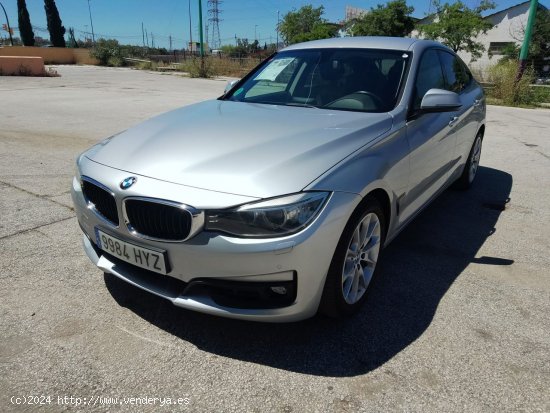 BMW Serie 3 318dA Gran Turismo Nacional Certificado en km y carrocería - Málaga