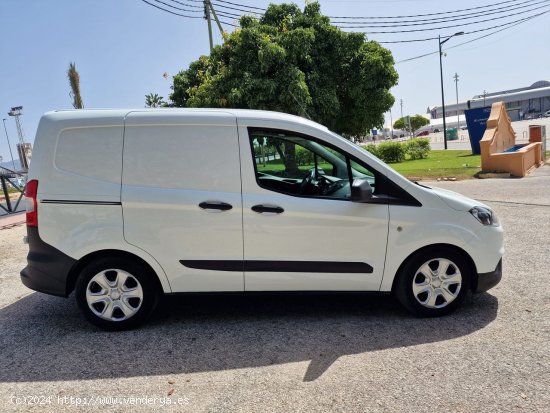 Ford Courier TRANSIT COURIER VAN 1.5 TDCI CERTIFICADO DE KILOMETROS Y CARROCERIA - Málaga