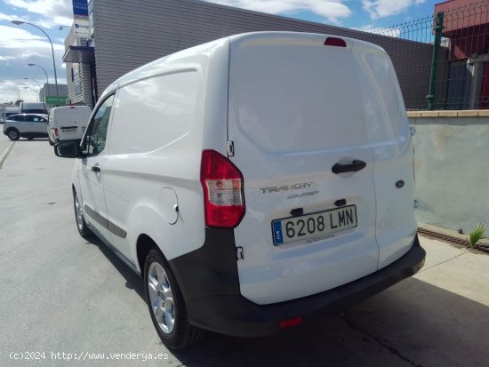 Ford Transit Courier Van 1.5 TDCi 100 CV AÑO 2021 CERTIFICADO DE KILOMETROS Y CARROCERIA - Málaga