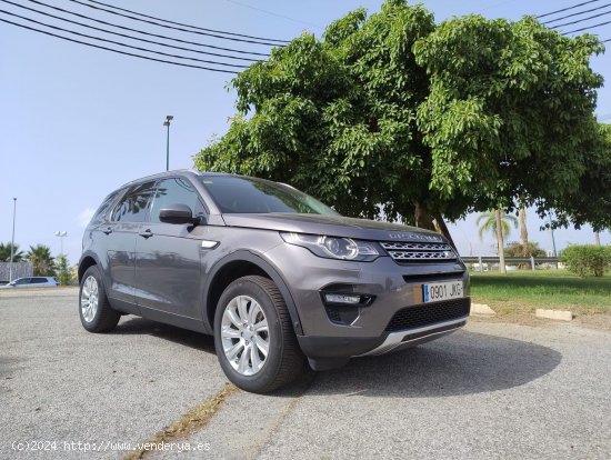 Land-Rover Discovery Sport 2.0 TD4 150CV 4X2 HSE - Málaga