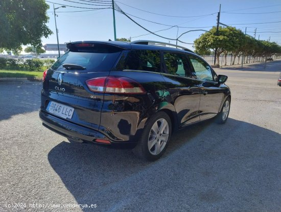 Renault Clio Grand Tour 1.5 DCI LIMITED EDITION 90 CV CERTIFICADO DE KILOMETROS Y CARROCERIA - Mála