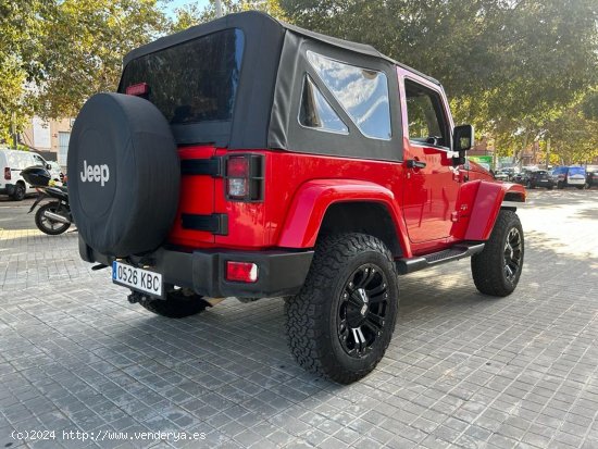 Jeep Wrangler 2.8 TDi Sáhara 4x4 Automático. 200 cv. Capota rígida - Cornellà