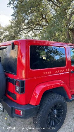 Jeep Wrangler 2.8 TDi Sáhara 4x4 Automático. 200 cv. Capota rígida - Cornellà