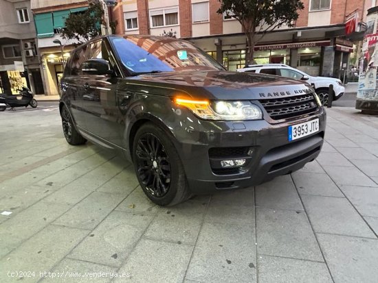 Land-Rover Range Rover Sport Sport Hybrid 305 cv + 45 cv (eléctrico). Full equip. 7 plazas. Pegatin