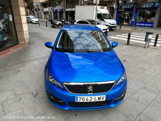 Peugeot 308 1.2 110CV Pure Tech Active - Cornellà