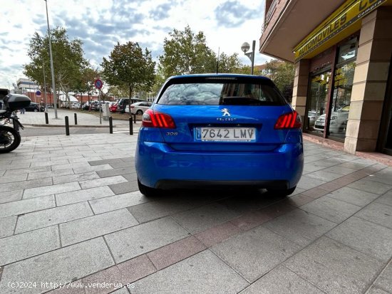 Peugeot 308 1.2 110CV Pure Tech Active - Cornellà