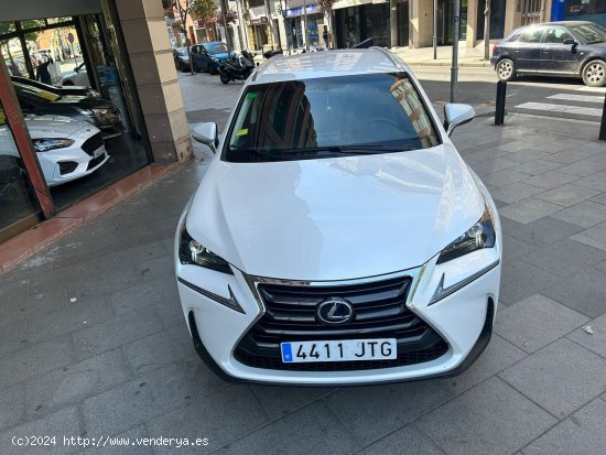 Lexus NX 300H 2.5 VVT-i 16V 197 Hybrid AWD E-CVT 155 cv - Cornellà