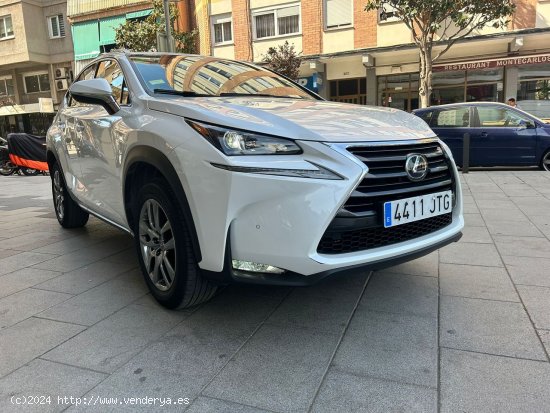 Lexus NX 300H 2.5 VVT-i 16V 197 Hybrid AWD E-CVT 155 cv - Cornellà