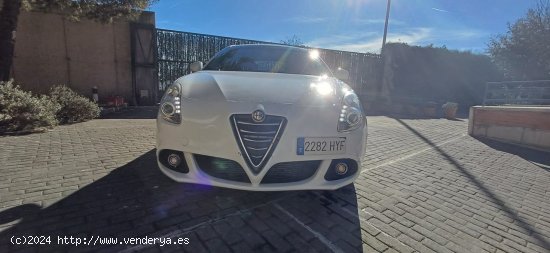 Alfa Romeo Giulietta 1.6 JTD DISTINTIVE - Madrid