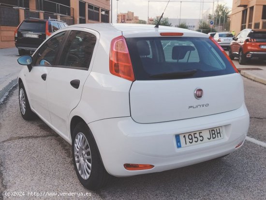 Fiat Punto 1.3 MULTIJET POP - Madrid