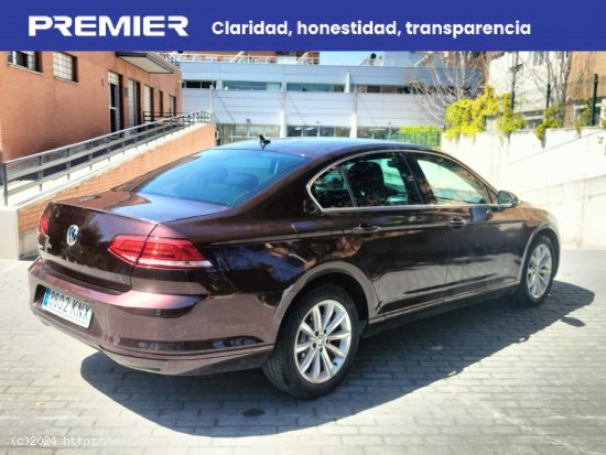 Volkswagen Passat 1.6 TDI DSG ADVANCE - Madrid