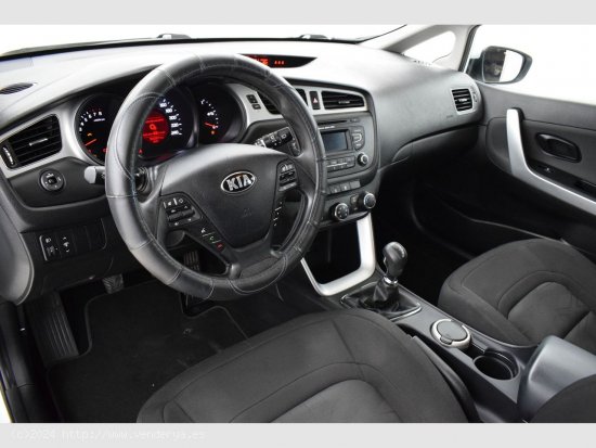 Kia Ceed 1.0 TGI 100CV CONCEPT - El Prat de Llobregat