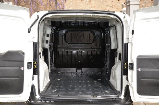 Opel Combo CARGO 1.6 CDTI  L1 H1 FURGÓN 100CV EUR 6 ETIQUETA C ( VERDE ) - Sant Vicenç dels Horts