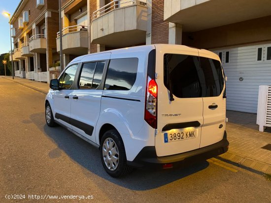 Ford Transit Connect KOMBI LARG TREND 230 L2 100CV - Sant Vicenç dels Horts