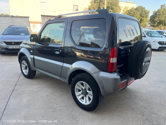 Suzuki Jimny 1.3 JX 4x4 - Granollers