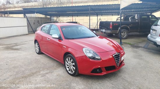 Alfa Romeo Giulietta 2.0 JTDM - Cornella de Terri