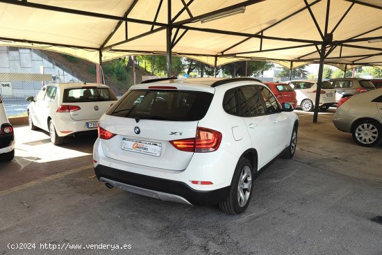 BMW X1 XDRIVE 18D - Cornella de Terri